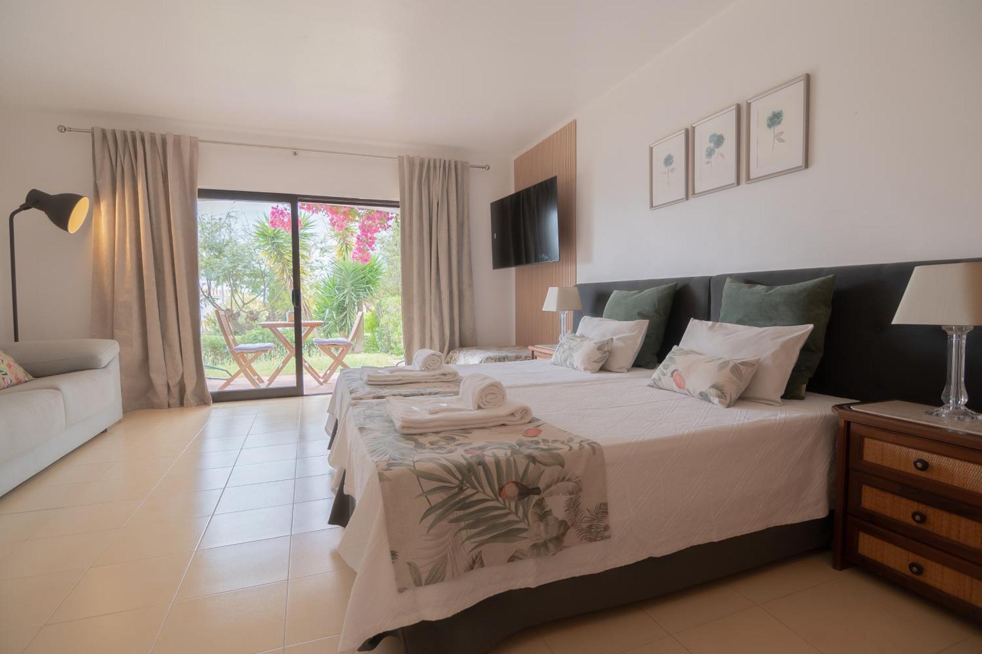 Seacoast Retreat With Pool And Beach Access By Drago Rentals Albufeira Exterior photo
